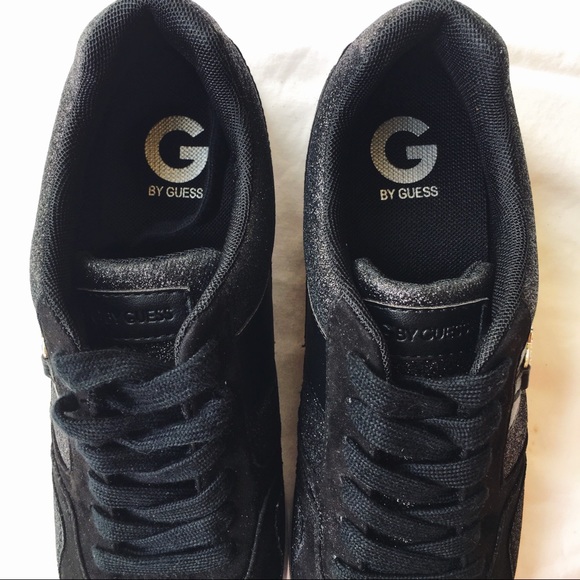 🛑RETURNING 2DAY🛑SEND OFFERS Guess BLACK SNEAKERS - Picture 7 of 8